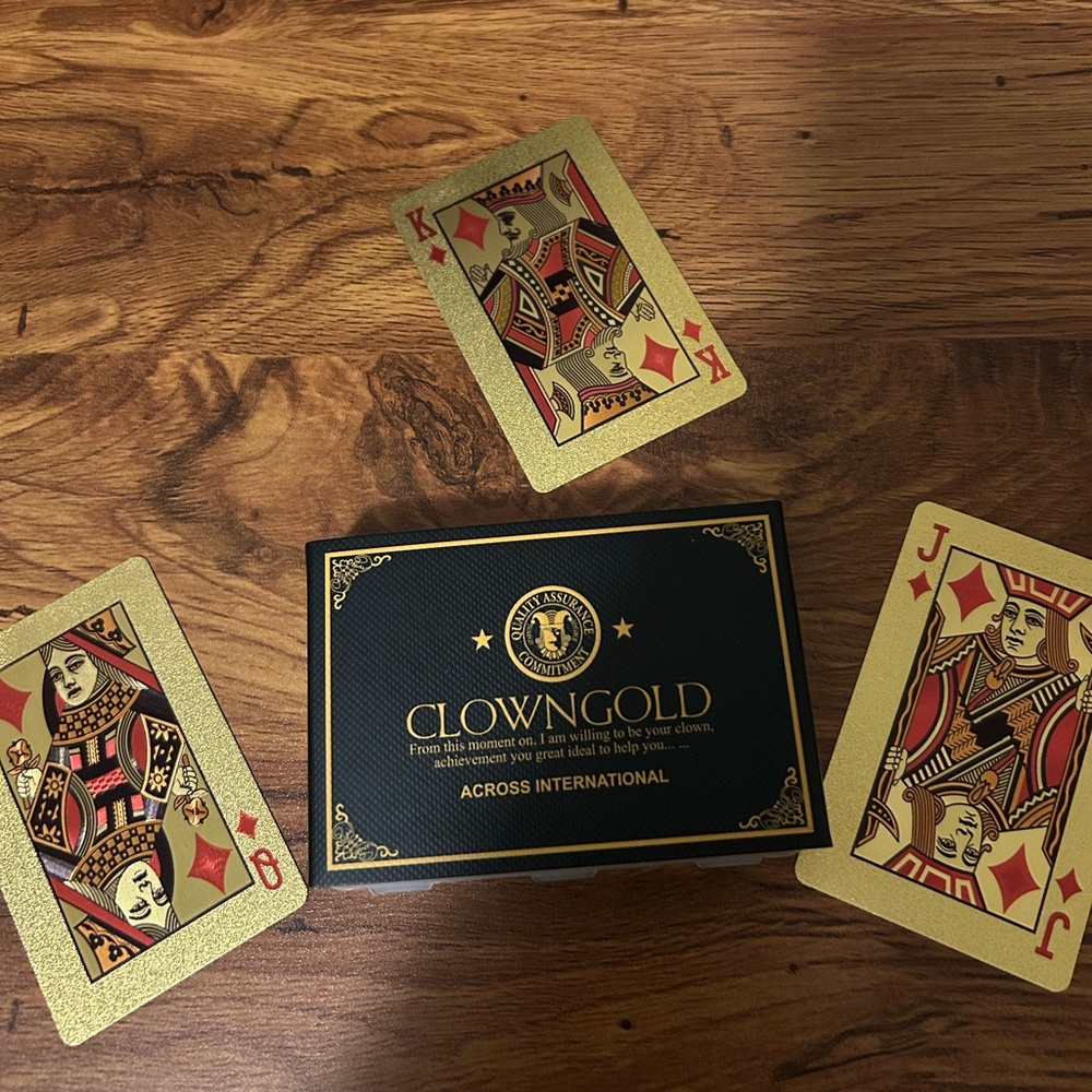 100% authentic Supreme gold foil playing cards. BRAND NEW